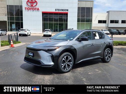 2025 Toyota bZ4X XLE