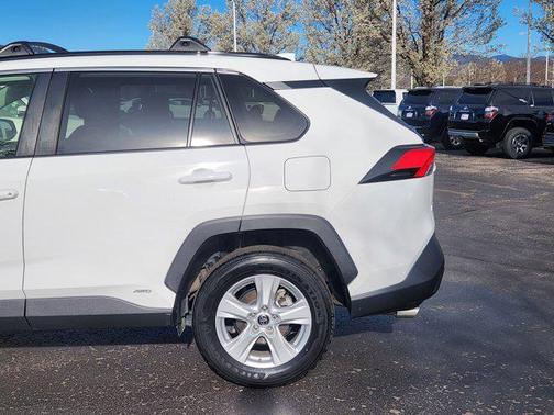 Super White 2021 Toyota RAV4 Hybrid LE