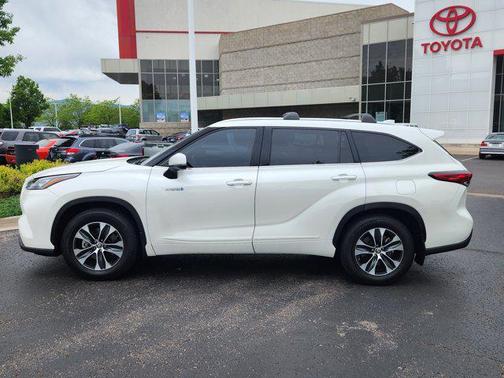 2020 Toyota Highlander Hybrid XLE