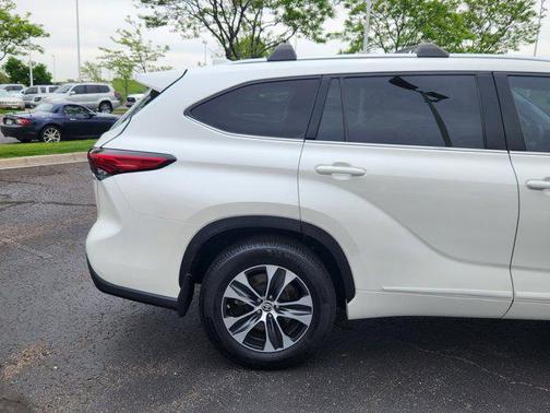2020 Toyota Highlander Hybrid XLE