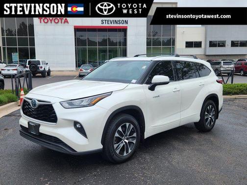 2020 Toyota Highlander Hybrid XLE