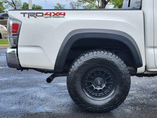 Ice Cap 2023 Toyota Tacoma TRD Sport