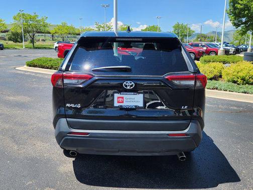 2023 Toyota RAV4 LE
