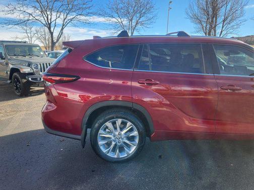 2024 Toyota Highlander Limited