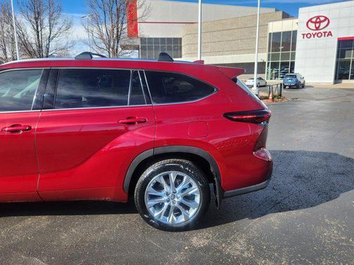 2024 Toyota Highlander Limited