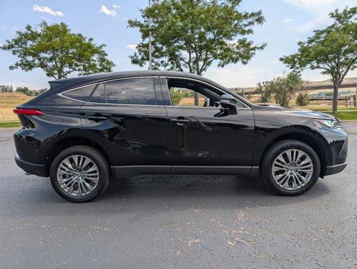 2023 Toyota Venza XLE