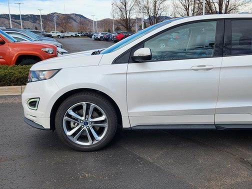 2016 Ford Edge Sport
