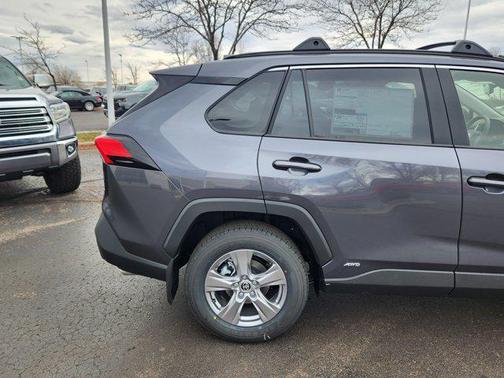 2025 Toyota RAV4 Hybrid LE