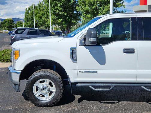2017 Ford F-250 XLT