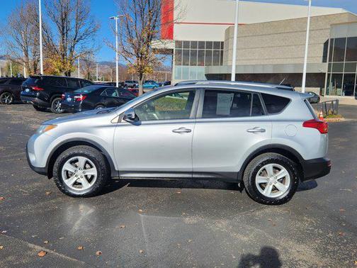 2013 Toyota RAV4 XLE