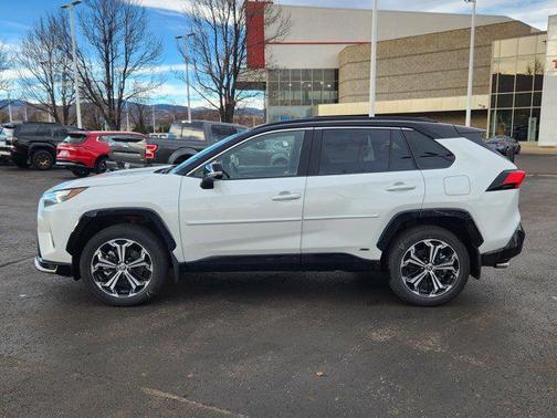 2025 Toyota RAV4 Hybrid SE