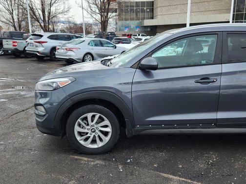 2016 Hyundai TUCSON SE