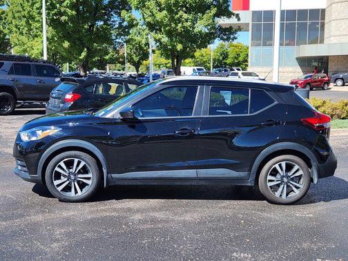 2020 Nissan Kicks SV