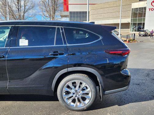 2026 Toyota Highlander Limited
