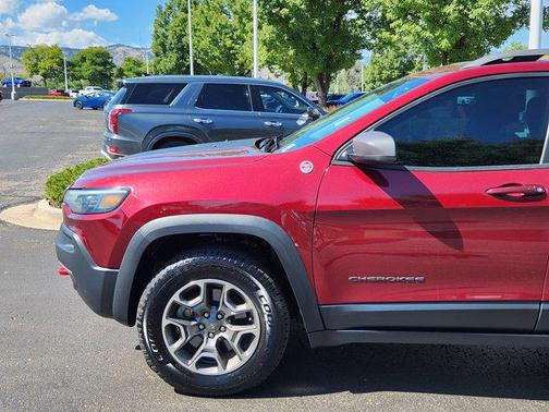 2020 Jeep Cherokee Trailhawk