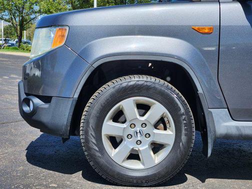 Polished Metal Metallic 2009 Honda Element EX