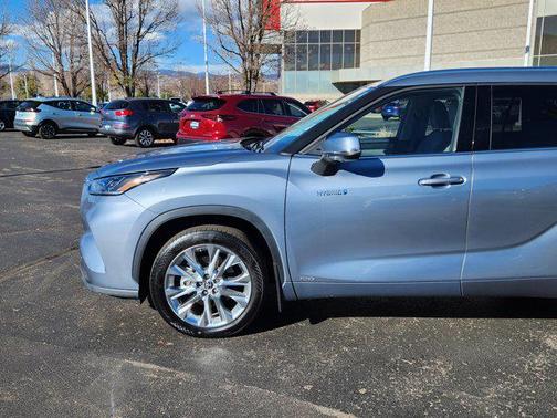 2021 Toyota Highlander Hybrid Limited