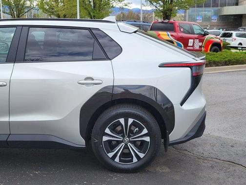 2025 Toyota bZ4X XLE
