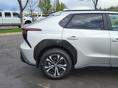 2025 Toyota bZ4X XLE