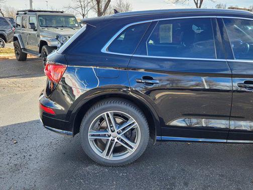 2018 Audi SQ5 3.0T Premium Plus