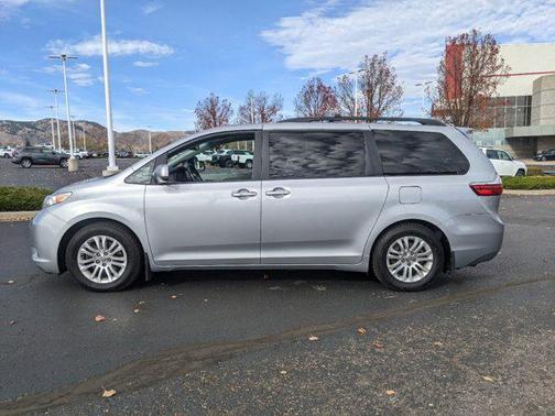2016 Toyota Sienna Limited