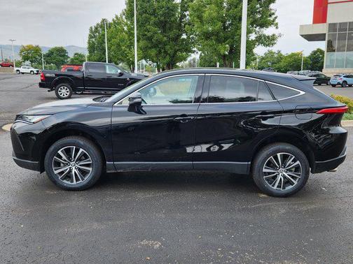 2023 Toyota Venza LE