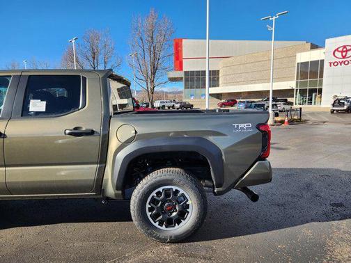 2025 Toyota Tacoma TRD Off Road