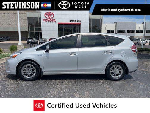 2017 Toyota Prius v Four