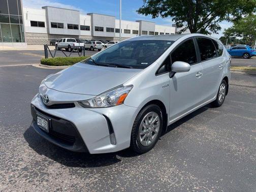 2017 Toyota Prius v Four