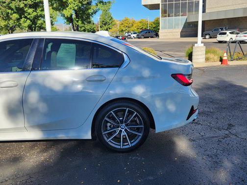 2021 BMW 330 xDrive