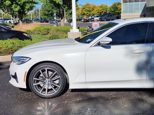 2021 BMW 330 xDrive