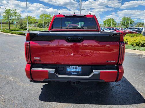 2025 Toyota Tundra Hybrid Platinum