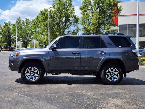 Magnetic Gray Metallic 2022 Toyota 4Runner TRD Off Road Premium