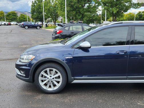 2019 Volkswagen Golf Alltrack TSI S