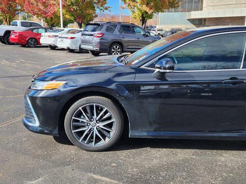 2024 Toyota Camry Hybrid XLE