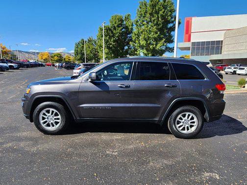 2019 Jeep Grand Cherokee Laredo