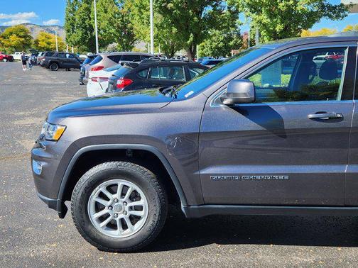 2019 Jeep Grand Cherokee Laredo