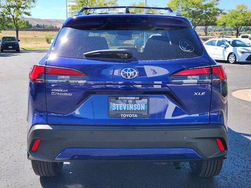 2025 Toyota Corolla Cross XLE