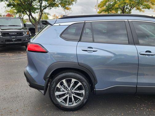 2025 Toyota Corolla Cross XLE
