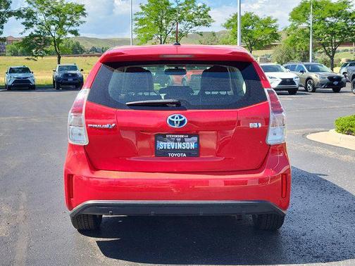 2017 Toyota Prius v Four
