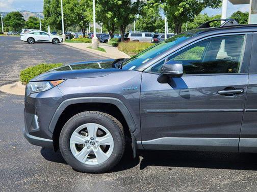 2019 Toyota RAV4 Hybrid XLE