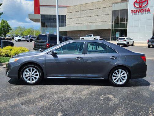 2013 Toyota Camry Hybrid XLE