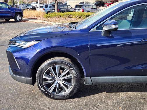 2023 Toyota Venza LE