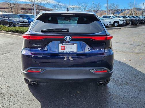 2023 Toyota Venza LE