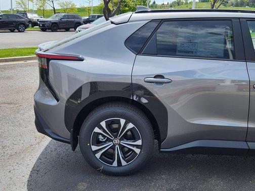 2025 Toyota bZ4X XLE