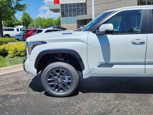 2025 Toyota Tundra Hybrid Platinum