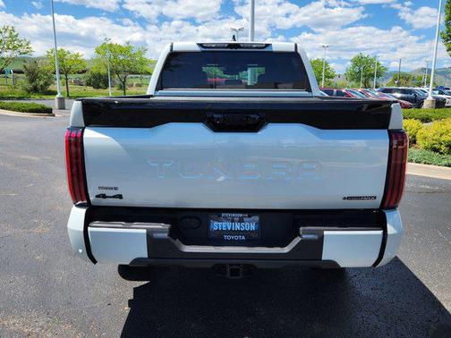 2025 Toyota Tundra Hybrid Platinum