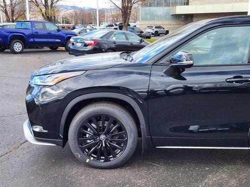 2026 Toyota Highlander XSE