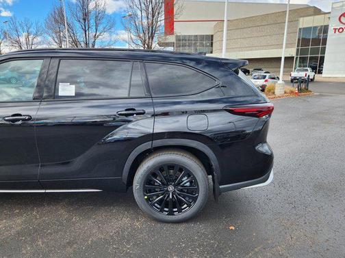 2026 Toyota Highlander XSE