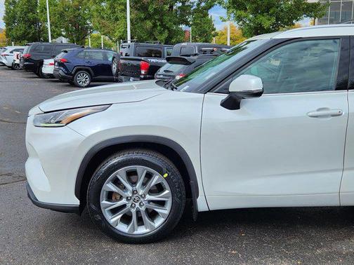 2023 Toyota Highlander Limited